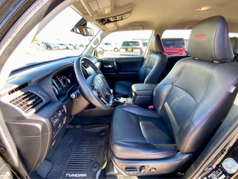 Used 2020 Toyota 4Runner TRD Off-Road Premium image 24