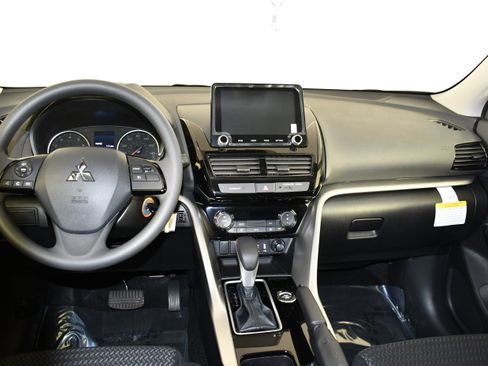 New 2026 Mitsubishi Eclipse Cross ES AWD/4WD image 11