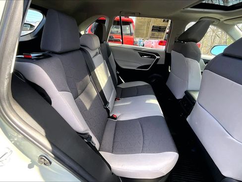 Certified 2023 Toyota RAV4 XLE w/ Convenience Package image 19