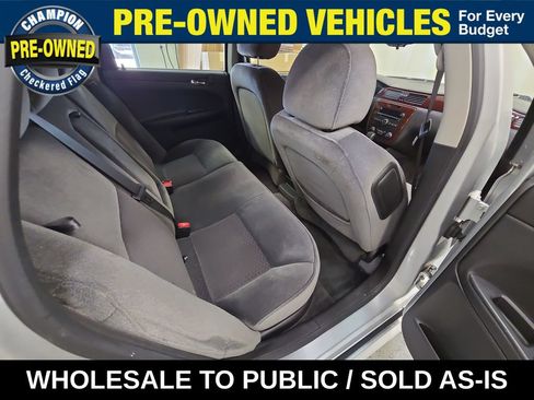 Used 2009 Chevrolet Impala LT FWD image 28