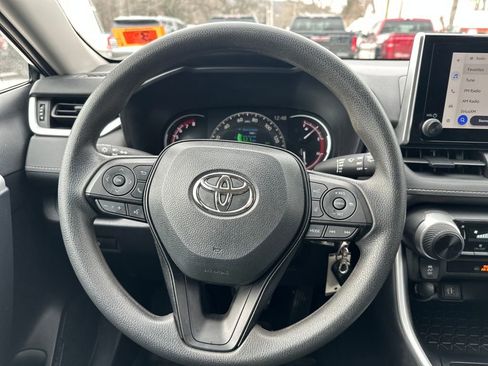 Used 2025 Toyota RAV4 LE image 14