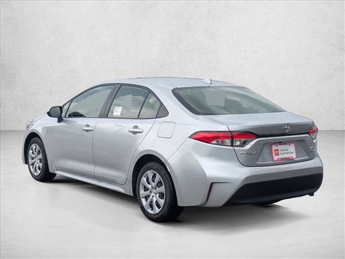 Used 2026 Toyota Corolla LE FWD image 7