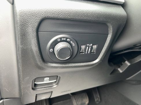 New 2026 Jeep Grand Cherokee Altitude AWD/4WD image 16