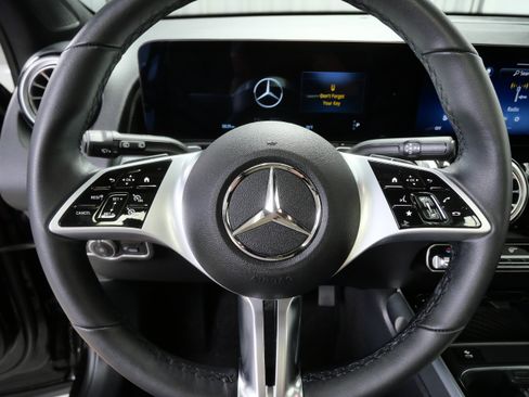 Certified 2026 Mercedes-Benz GLB 250 4MATIC image 23
