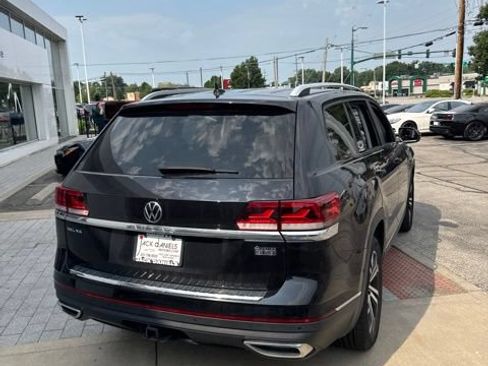 Used 2023 Volkswagen Atlas SEL AWD/4WD image 9