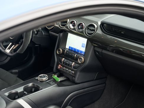 Used 2020 Ford Mustang Shelby GT500 w/ Technology Package image 21