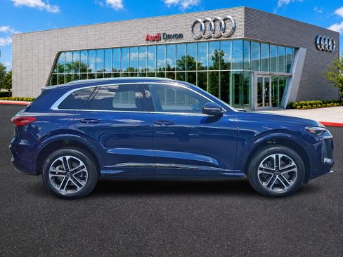 Used 2025 Audi Q5 Premium w/ Convenience Package AWD/4WD image 7