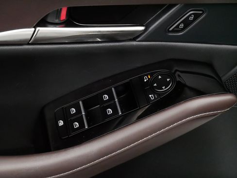 Used 2023 MAZDA CX-30 AWD 2.5 S w/ Premium Package image 19