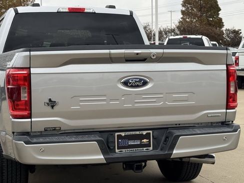 Used 2021 Ford F150 XLT w/ Equipment Group 302A High image 8