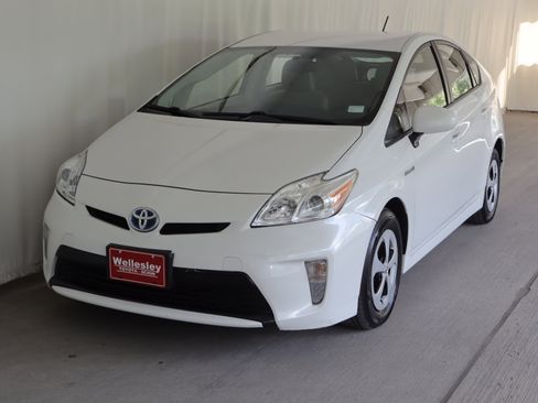 Used 2012 Toyota Prius Two FWD image 19