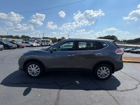 Used 2014 Nissan Rogue S FWD image 4