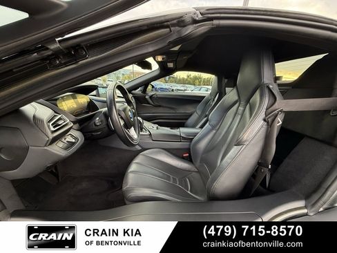 Used 2019 BMW i8 Roadster image 24