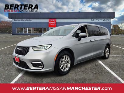 Used 2023 Chrysler Pacifica Touring-L