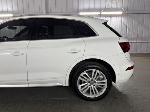 Used 2018 Audi Q5 2.0T Premium Plus w/ Premium Plus Package AWD/4WD image 10