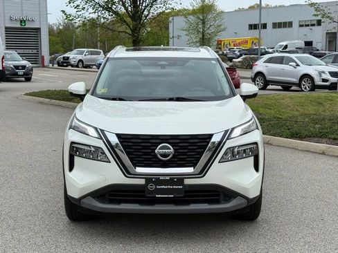 Used 2021 Nissan Rogue SV w/ Premium Package AWD/4WD image 3