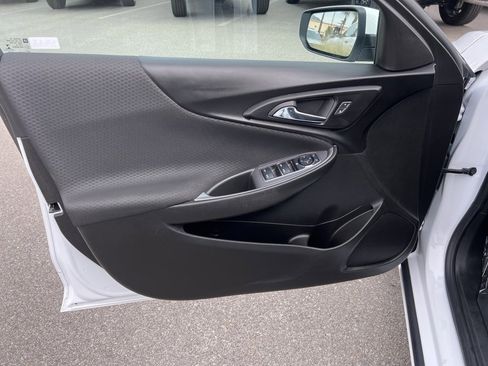 Used 2023 Chevrolet Malibu LT image 15
