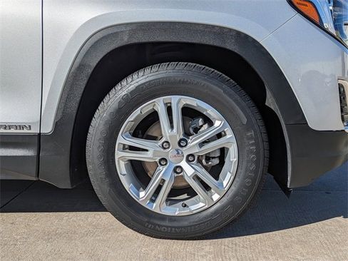 Used 2021 GMC Terrain SLE image 12