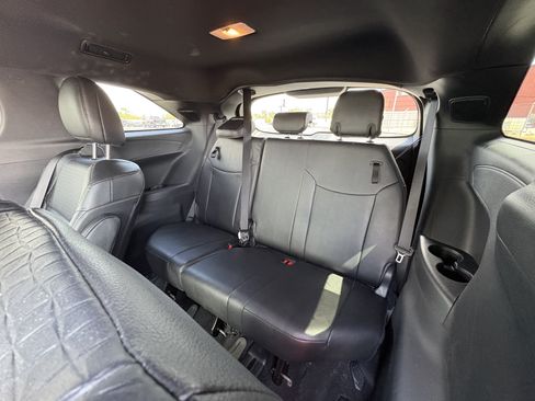 Certified 2025 Toyota Sienna XLE Woodland Edition AWD/4WD image 9