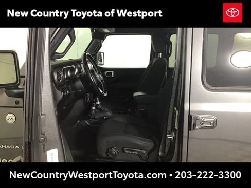 Used 2021 Jeep Wrangler Unlimited Sahara image 9