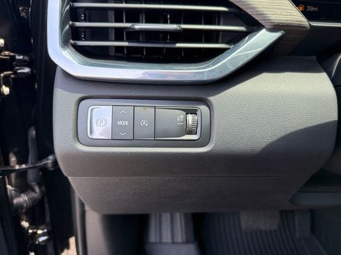 Used 2026 GMC Acadia Denali w/ Super Cruise Package FWD image 25
