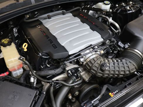 Used 2021 Chevrolet Camaro LT image 23