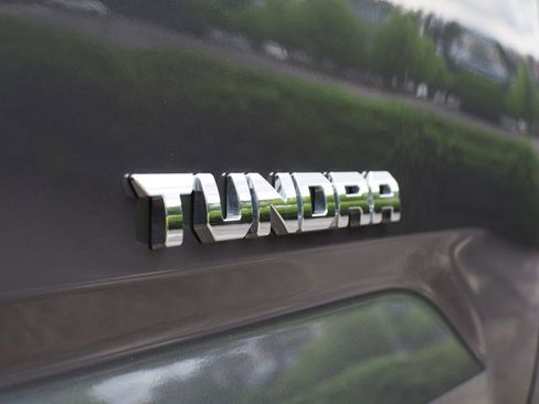 Used 2025 Toyota Tundra SR5 w/ SR5 Premium Package AWD/4WD image 25