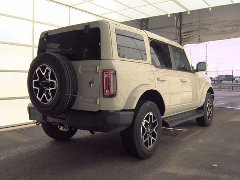 Used 2025 Ford Bronco Outer Banks image 19