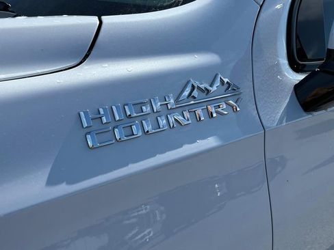 New 2026 Chevrolet Tahoe High Country AWD/4WD image 14