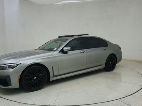 Used 2022 BMW 740i xDrive w/ M Sport Package image 73
