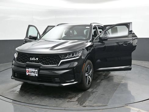 Used 2023 Kia Sorento EX w/ Panoramic Sunroof Package FWD image 48