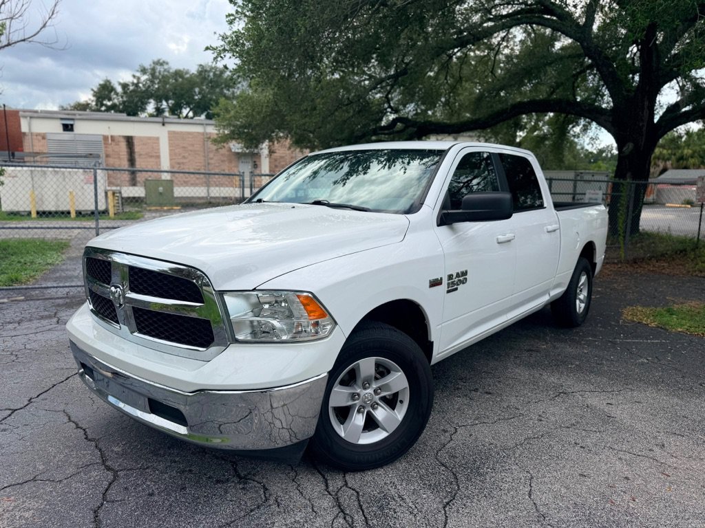 Used 2020 RAM 1500 Classic SLT AWD/4WD image 1