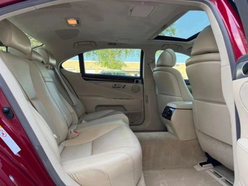 Used 2013 Lexus LS 460 L w/ Ultra Luxury Pkg AWD/4WD image 33