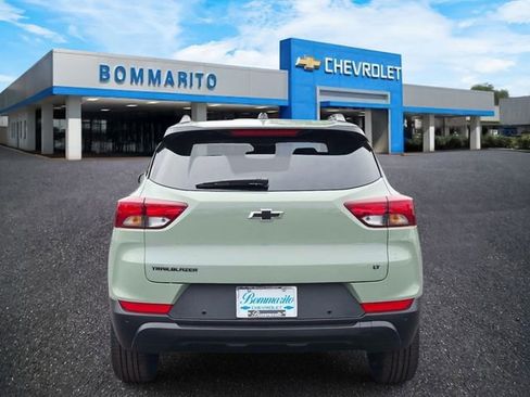 New 2026 Chevrolet TrailBlazer LT w/ Convenience Package FWD image 4