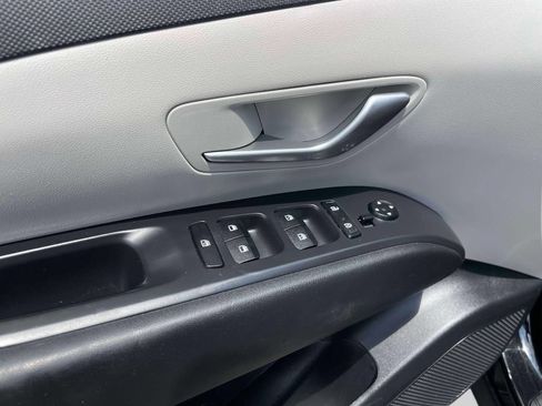 Used 2023 Hyundai Tucson SEL FWD image 17