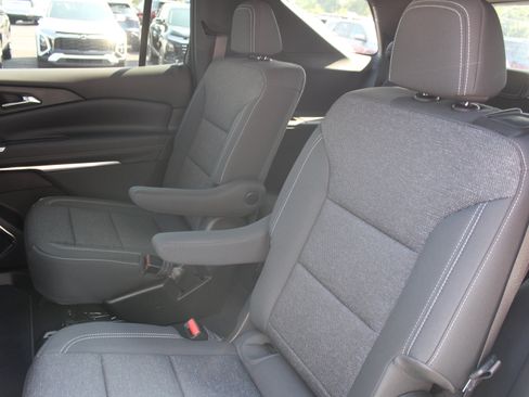 New 2027 Chevrolet Traverse LT w/ Enhanced Driving Package FWD image 19