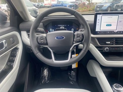 New 2026 Ford Explorer Platinum w/ LUX Leather Package image 24