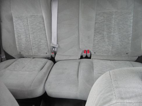 Used 2005 GMC Envoy SLE AWD/4WD image 14