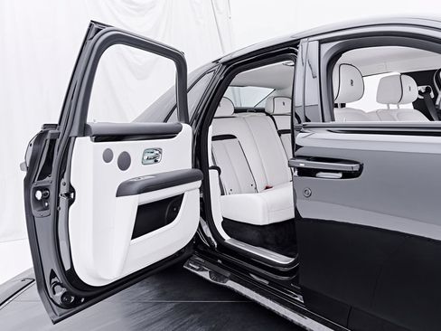 Used 2026 Rolls-Royce Ghost AWD/4WD image 51