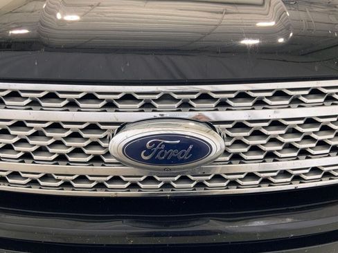 Used 2020 Ford Expedition Max Platinum RWD image 27