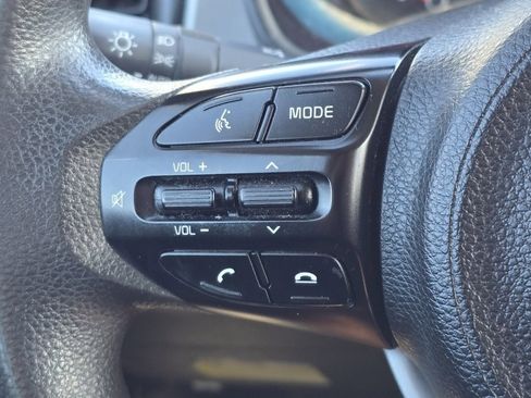 Used 2020 Kia Rio LX image 27