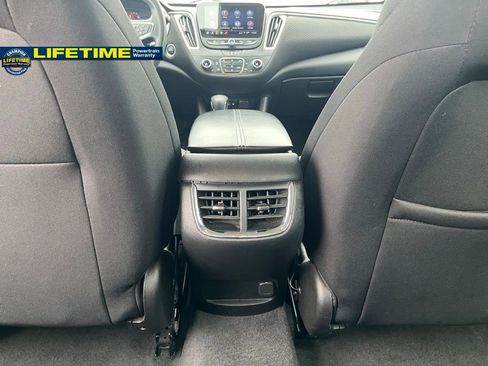 Used 2024 Chevrolet Malibu LT image 26