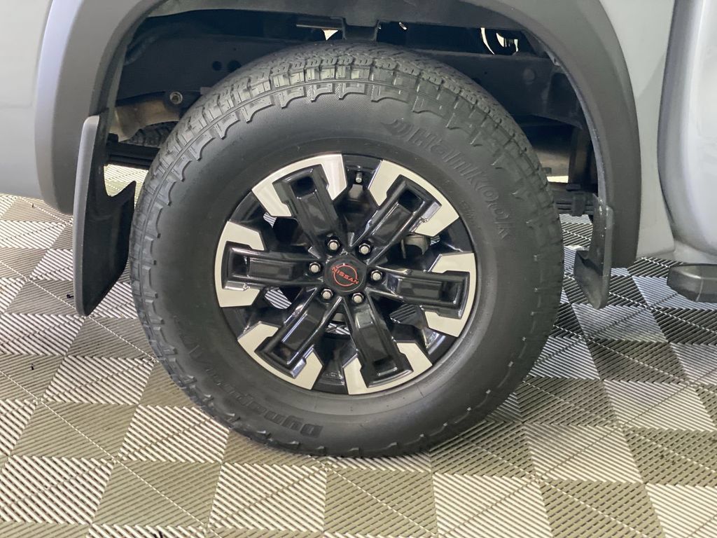 Used 2024 Nissan Frontier PRO-4X w/ Off-Road Protection Package AWD/4WD image 18