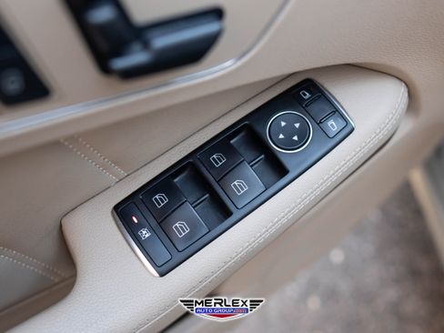 Used 2012 Mercedes-Benz E 350 4MATIC Sedan image 37