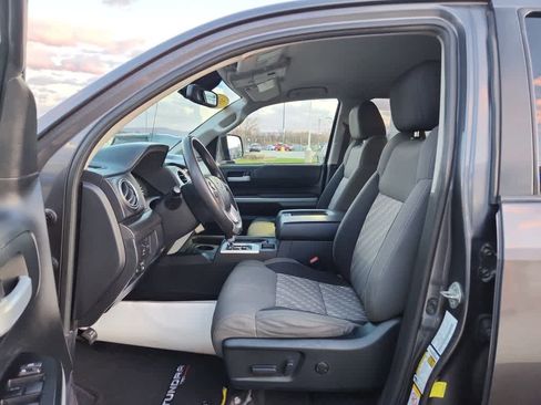 Used 2018 Toyota Tundra SR5 w/ TRD Off Road Package image 22