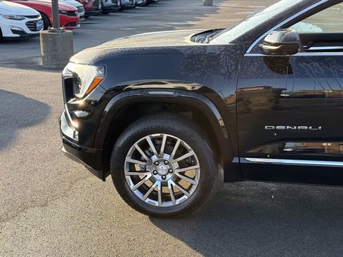 New 2026 GMC Terrain Denali w/ LPO, Floor Liner Package AWD/4WD image 11
