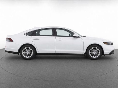 Used 2023 Honda Accord LX image 8