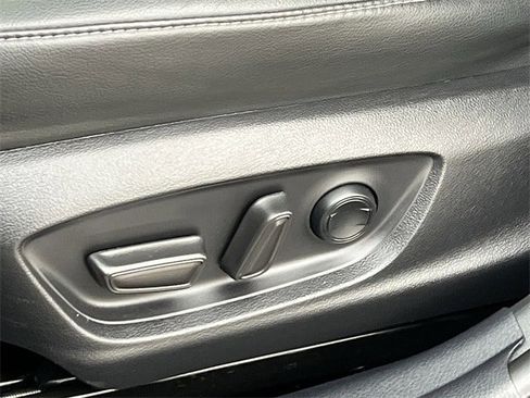 Used 2022 Toyota Camry XSE image 29