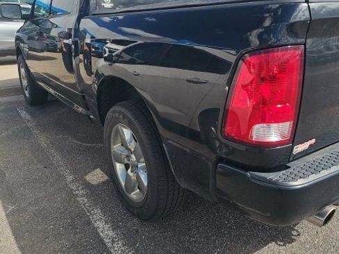 Used 2019 RAM 1500 Express w/ Express Value Package AWD/4WD image 6
