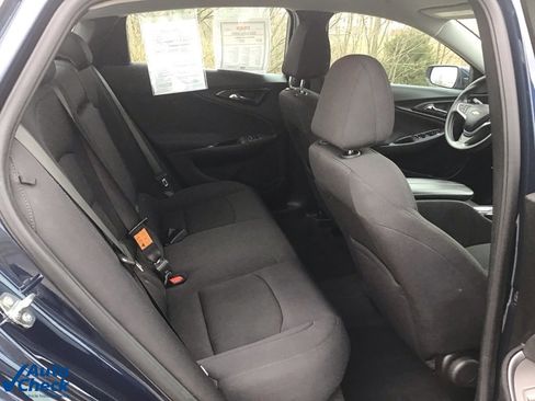 Used 2022 Chevrolet Malibu LT image 13