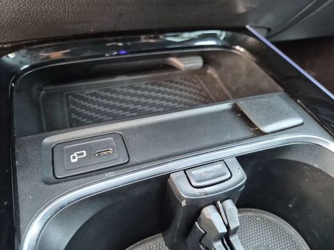 Used 2021 Mercedes-Benz GLA 250 image 24